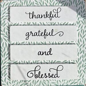 Live Pop Up Show Women’s Flyer